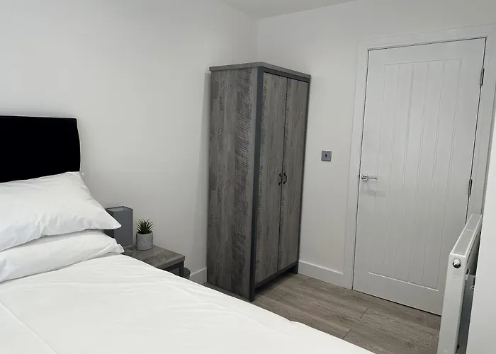 Apartment In Luton Town Centre